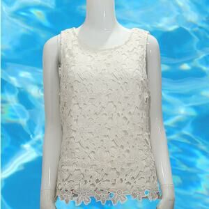 SAINT TROPEZ WEST LACE TANK SIZE MEDIUM